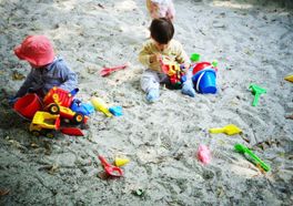 Spielplatz - Sandkasten